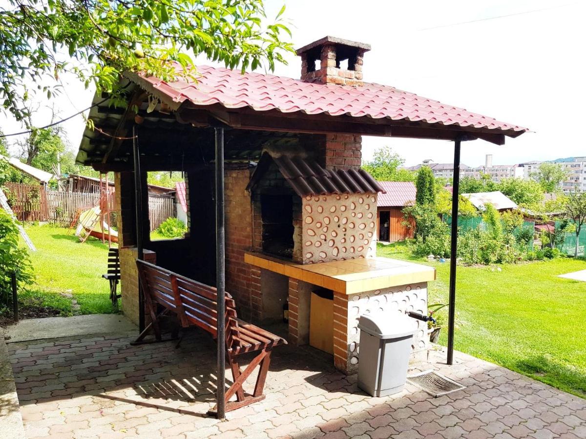 Pensiunea Dana Horezu Bagian luar foto